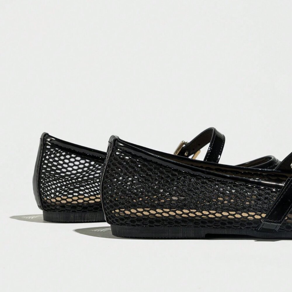 Black Elegant Women's Ballet Flats - Picture 7 of 7